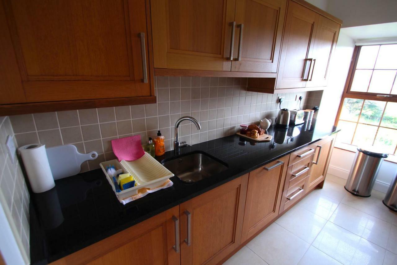 Island View Luxury Apartment Клифден Экстерьер фото