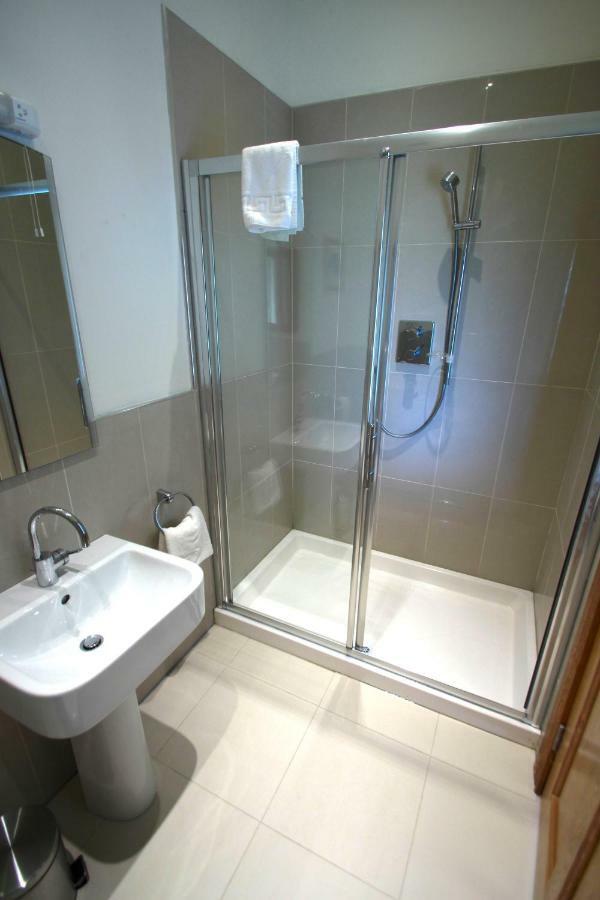 Island View Luxury Apartment Клифден Экстерьер фото